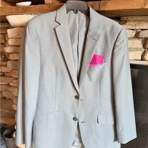 Madison Light Gray Blazer with Vibrant Pink Pocket Square